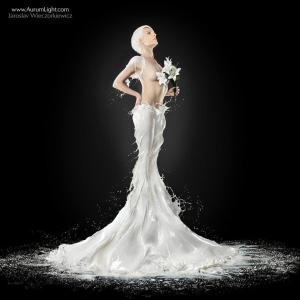 Milk_08_by_Jaroslav_Wieczorkiewicz